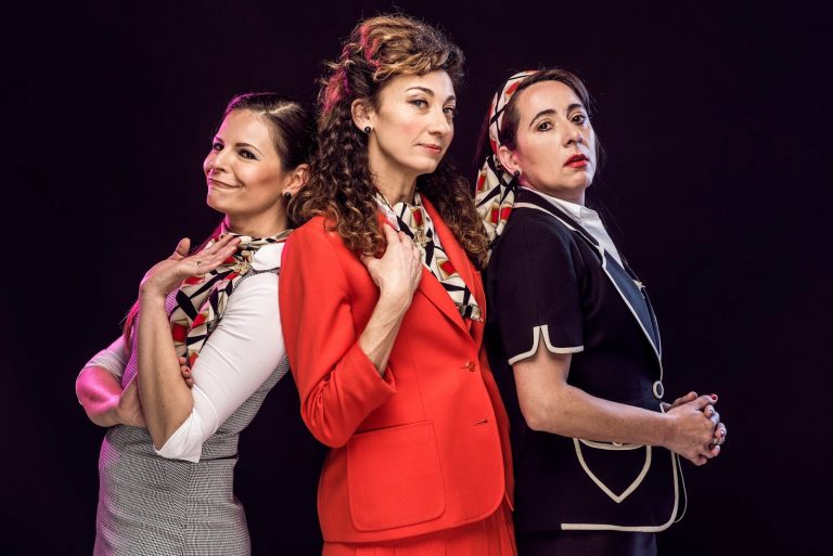 Las Mujeres de Superman en Nün Teatro Bar 4 05LasMujeresdeSuperman