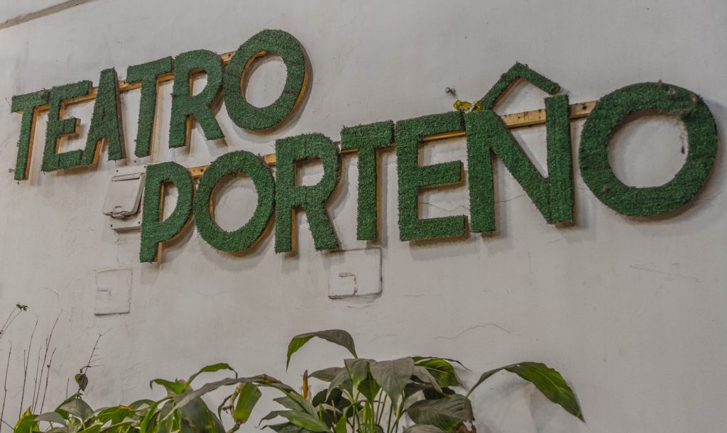de vuelta a casa en el teatro Porteño 2935