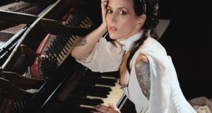 Luciana Segovia presenta una nueva canción