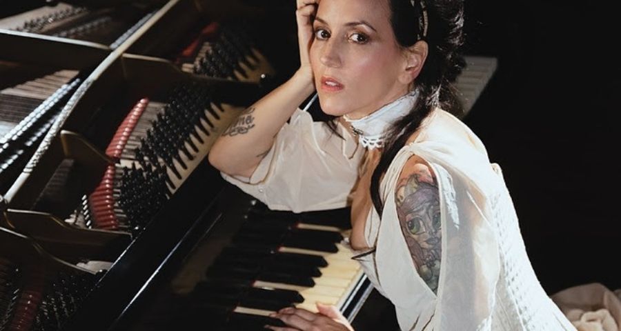 Luciana Segovia presenta una nueva canción