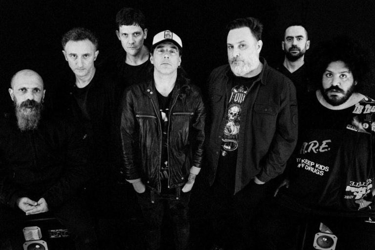Desde Uruguay, PEYOTE ASESINO presenta su nuevo disco "SERIAL" 6 PEYOTE ASESINO