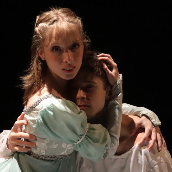 ROMEO y JULIETA: Un clásico en el Teatro Avenida con GDB Danza